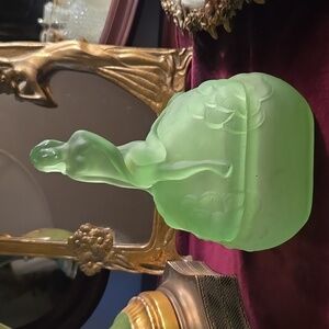 Vtg. Uranium glass Mermiad Trinket/Powder Box